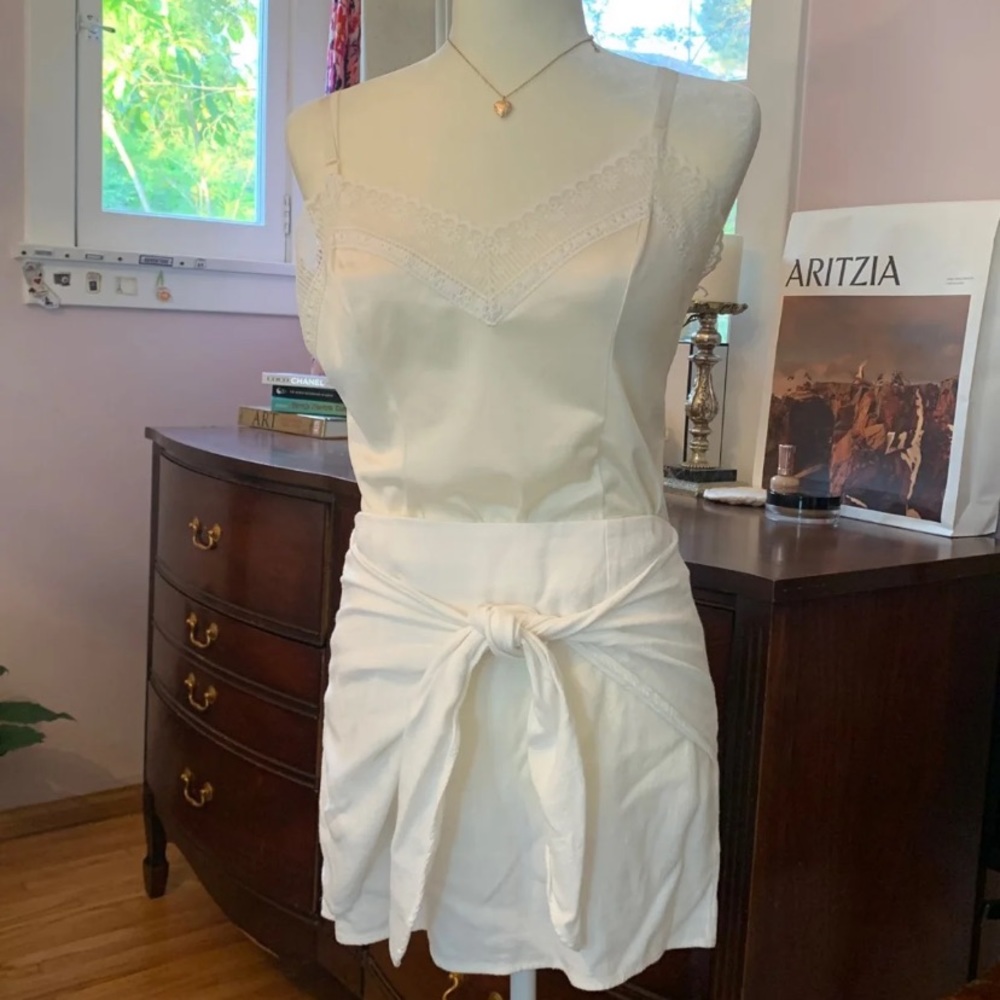 Starlow white skirt